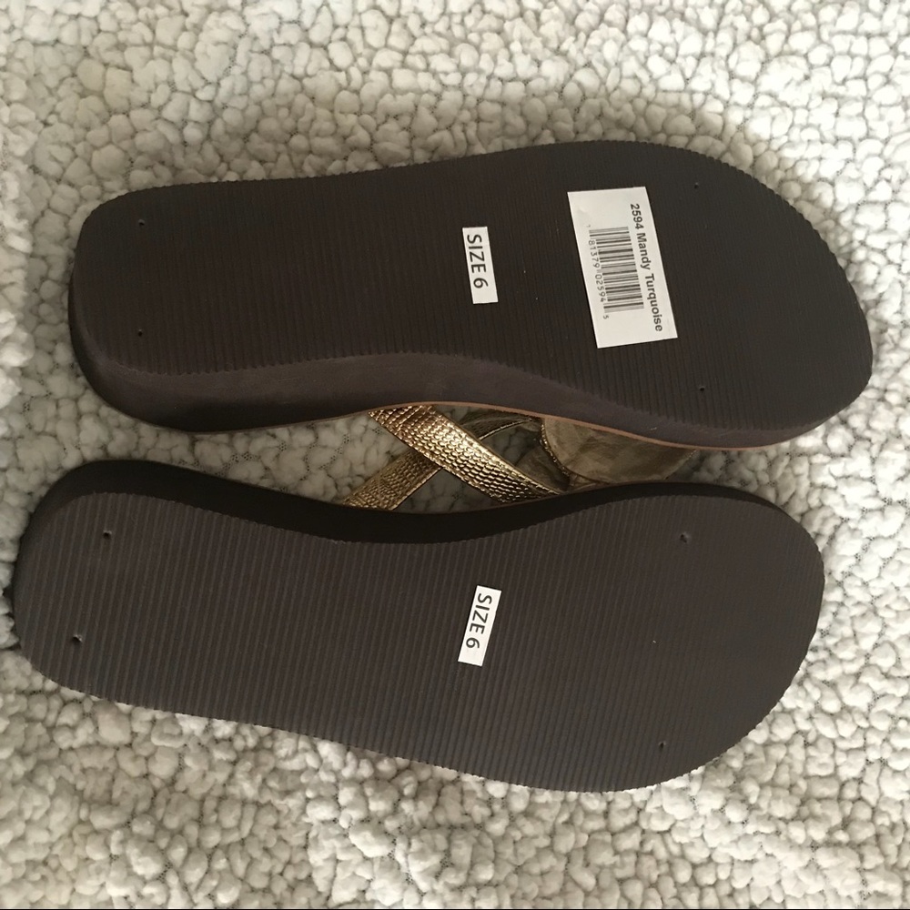 New Sandals - Picture 3 of 4